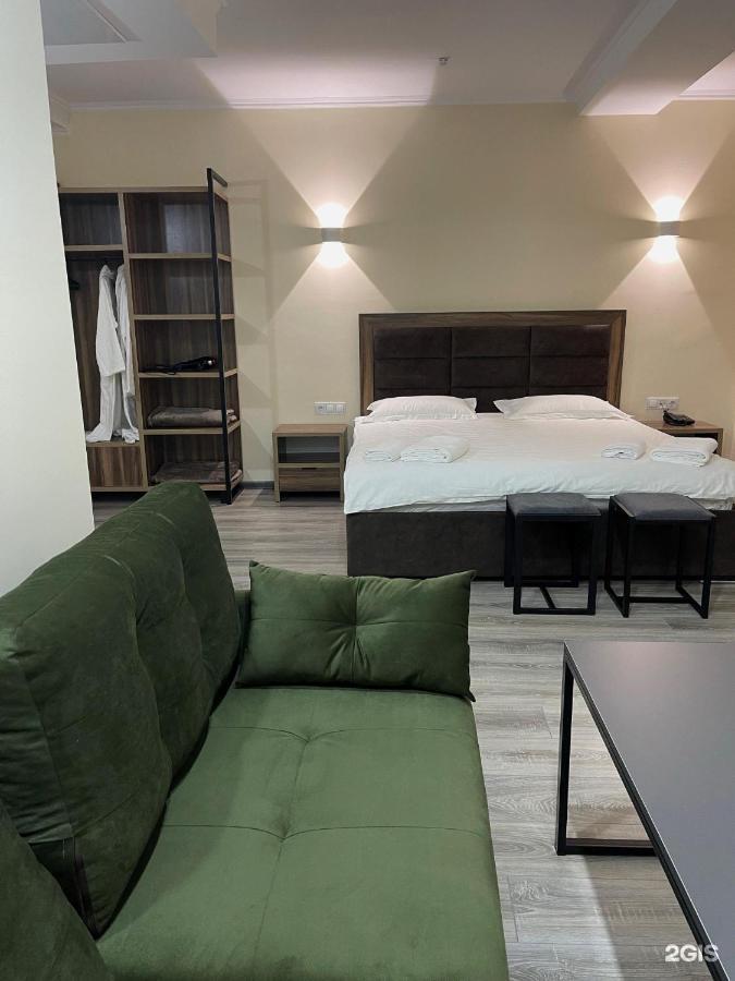 Hotel Nova Bisjkek Eksteriør billede