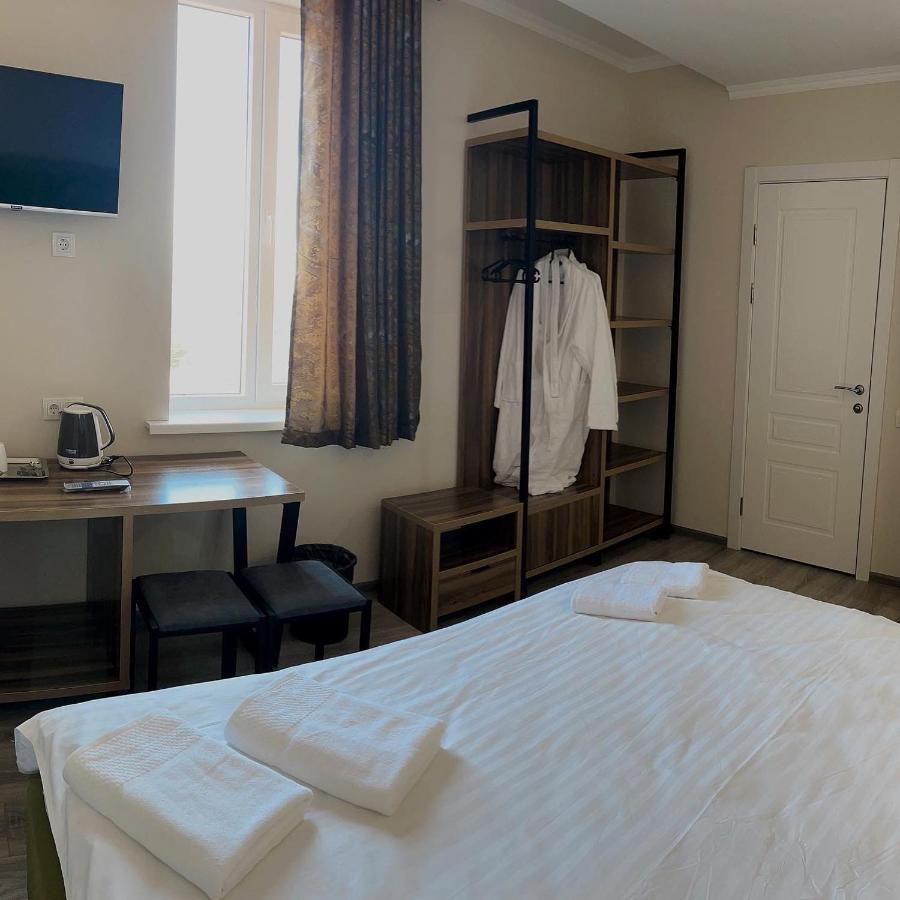 Hotel Nova Bisjkek Eksteriør billede